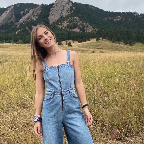 Meet your Posher, Tayler - Picture 2 of 4